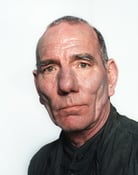 Pete Postlethwaite