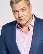 Holt McCallany