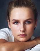 Olivia DeJonge