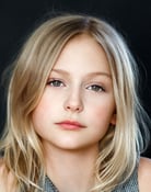 Alyvia Alyn Lind